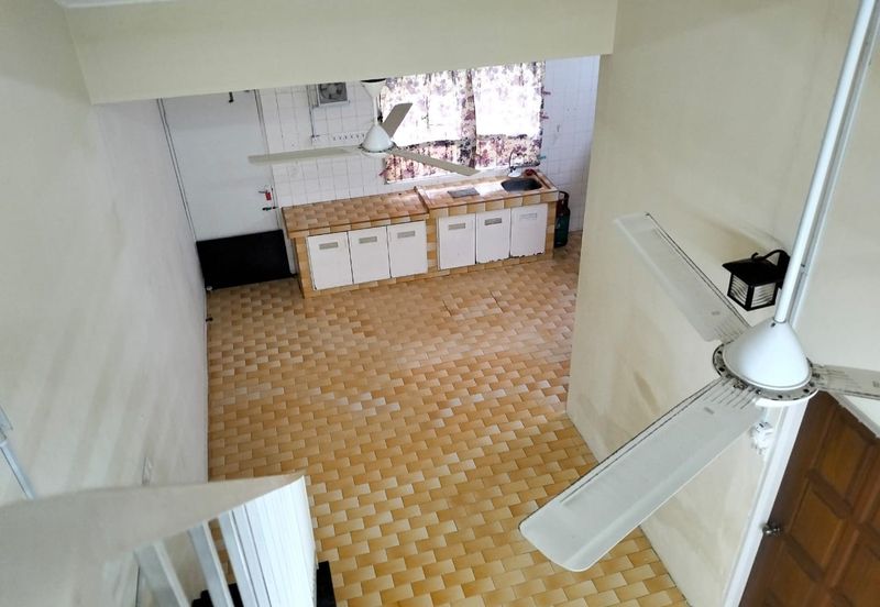 Taman Koperasi Setia, Port Dickson with attic floor