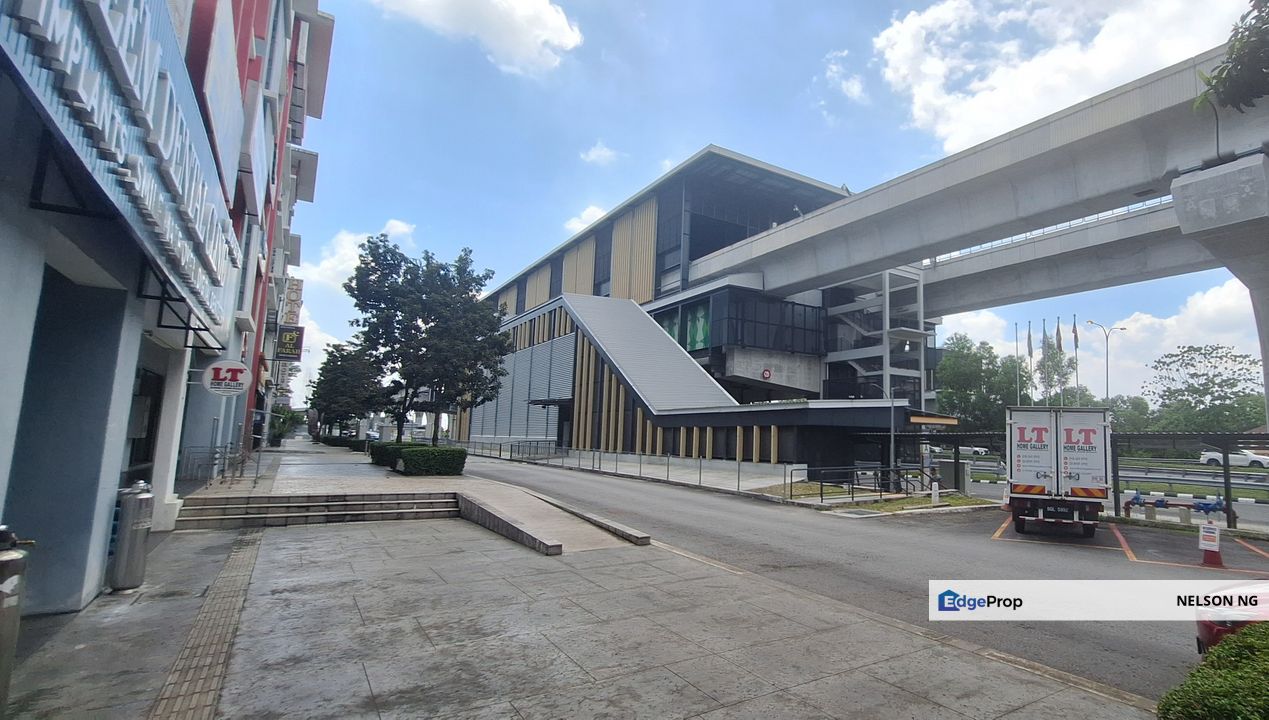 The Atmosphere, Seri Kembangan Near MRT Station, Selangor, Seri Kembangan