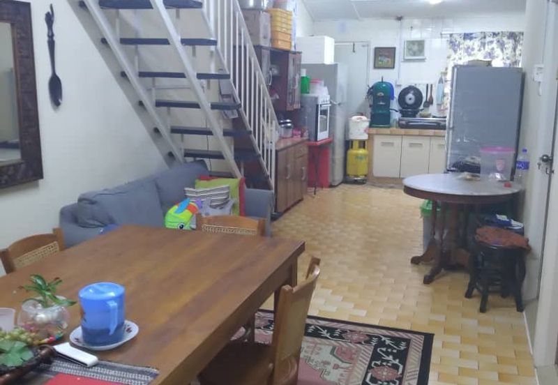 Taman Koperasi Setia, Port Dickson with attic floor