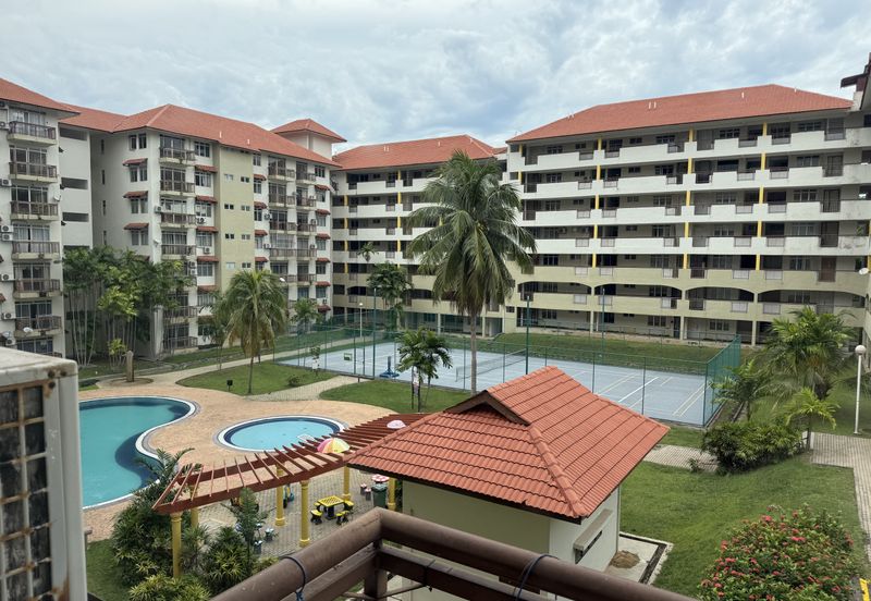 Laguna Condominium Resort