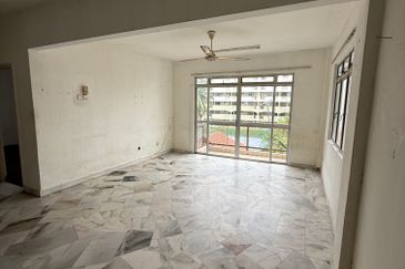 Laguna Condominium Resort