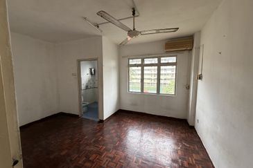 Laguna Condominium Resort