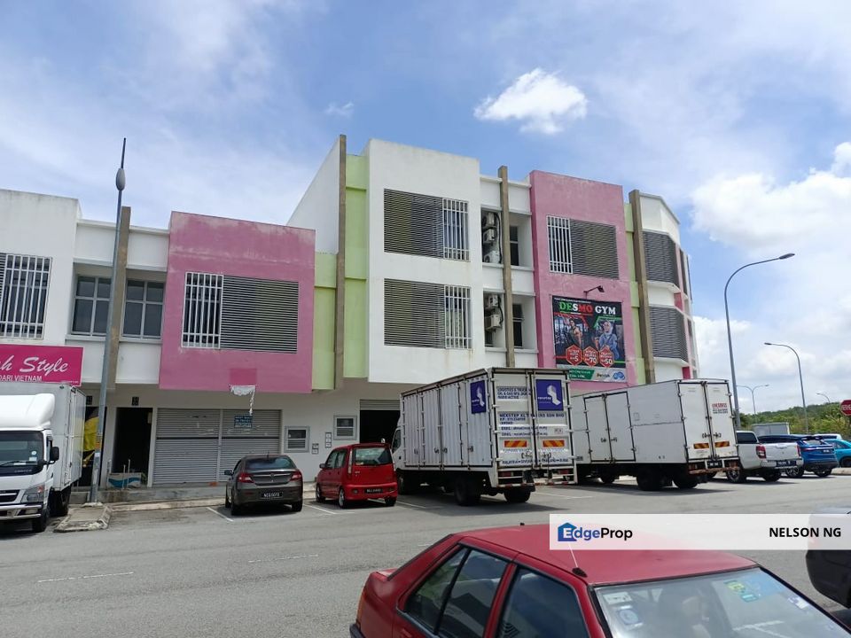 Mercato @ Bandar Baru Enstek, Labu Shop Office, Negeri Sembilan, Labu