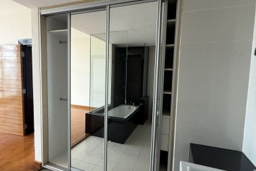 Dua Sentral Residential Tower