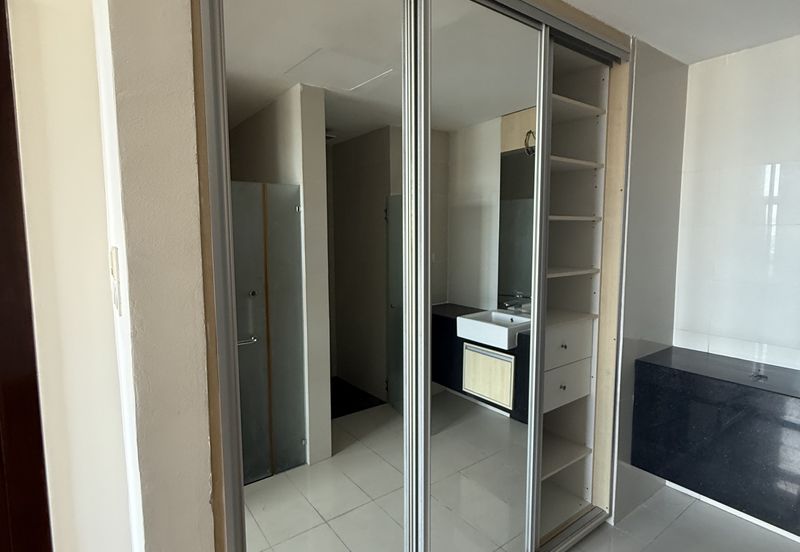 Dua Sentral Residential Tower