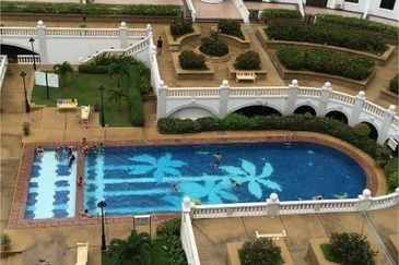 Marina Crescent Condominium