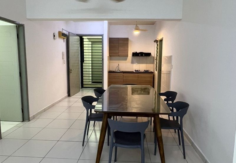 Axis Crown @ Axis Pandan