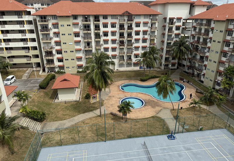 Laguna Condominium Resort