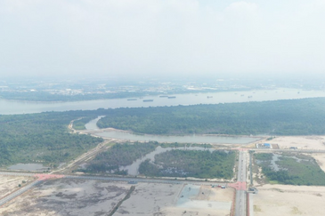 West Port, Pulau Indah