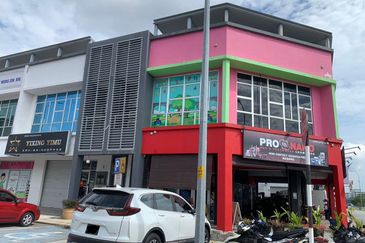 Bandar Bukit Raja @Taipan