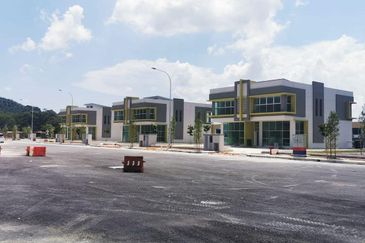 HILLPARK AVENUE, PUNCAK ALAM