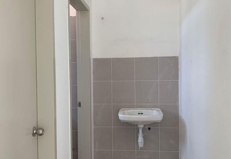 HILLPARK AVENUE, PUNCAK ALAM