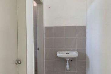 HILLPARK AVENUE, PUNCAK ALAM