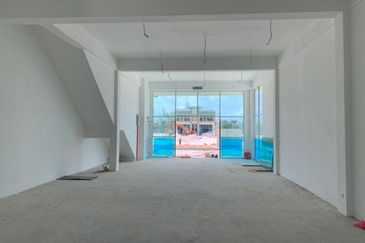 HILLPARK AVENUE, PUNCAK ALAM