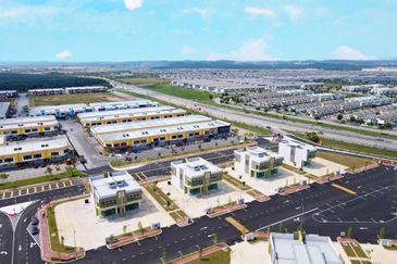 HILLPARK AVENUE, PUNCAK ALAM