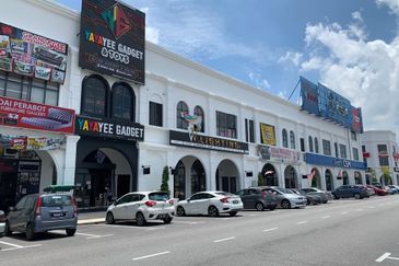 Esplanad, Eco Grandeur, Puncak Alam