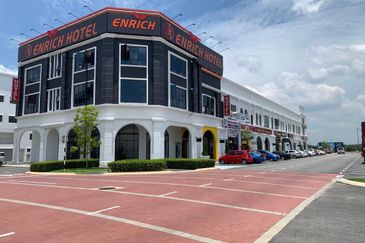 Esplanad, Eco Grandeur, Puncak Alam