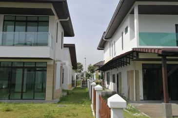 Duta Villa, Setia Alam