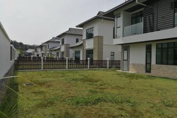 Duta Villa, Setia Alam