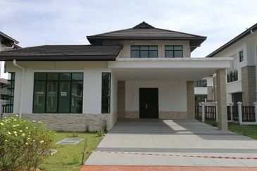 Duta Villa, Setia Alam