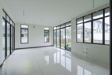 Duta Villa, Setia Alam