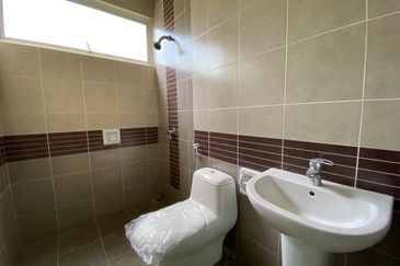 Duta Villa, Setia Alam