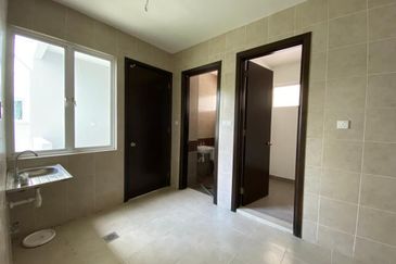 Duta Villa, Setia Alam