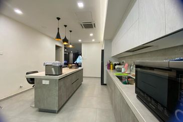 Anggun, Alam Nusantara