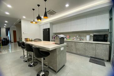 Anggun, Alam Nusantara