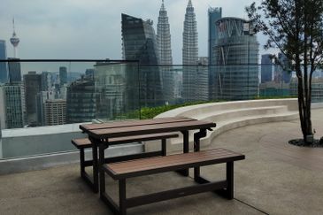 Aria Luxury Residence