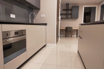 Aria Luxury Residence