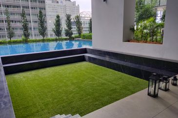 Aria Luxury Residence