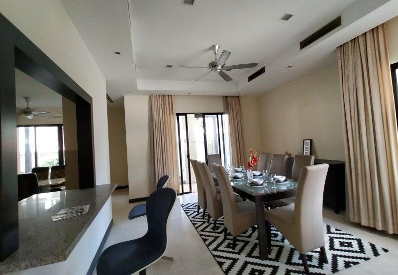 327 Persiaran Ritchie