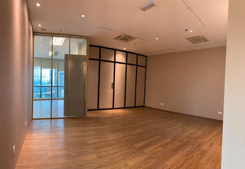 The Vertical Business Suites B