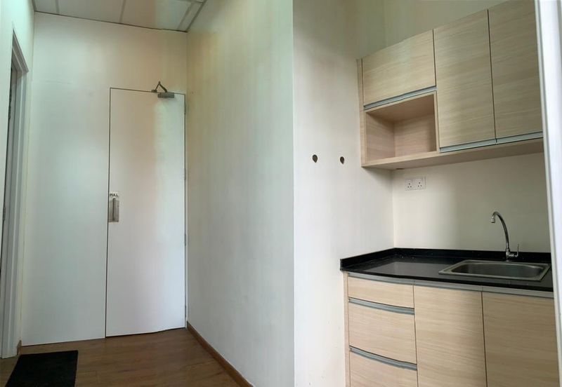 The Vertical Business Suites B