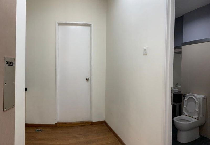 The Vertical Business Suites B