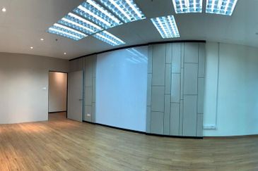 The Vertical Business Suites B