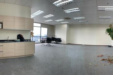 The Vertical Business Suites B