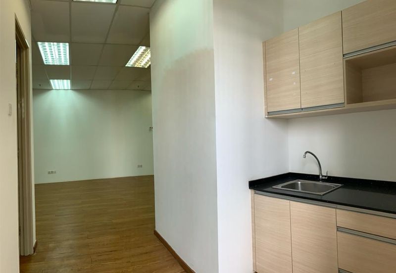 The Vertical Business Suites B