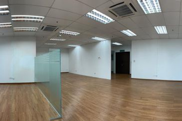 The Vertical Business Suites B