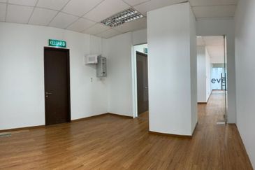 The Vertical Business Suites B