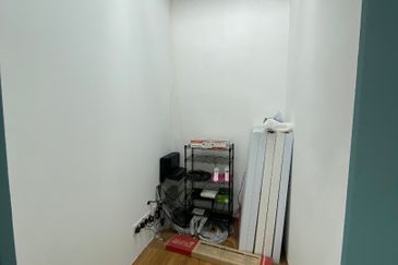 The Vertical Business Suites B