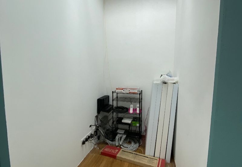 The Vertical Business Suites B