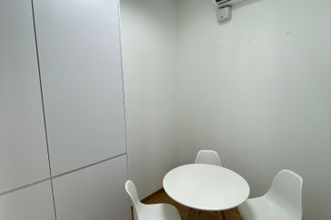 The Vertical Business Suites B