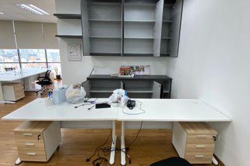 The Vertical Business Suites B