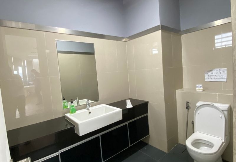 The Vertical Business Suites B