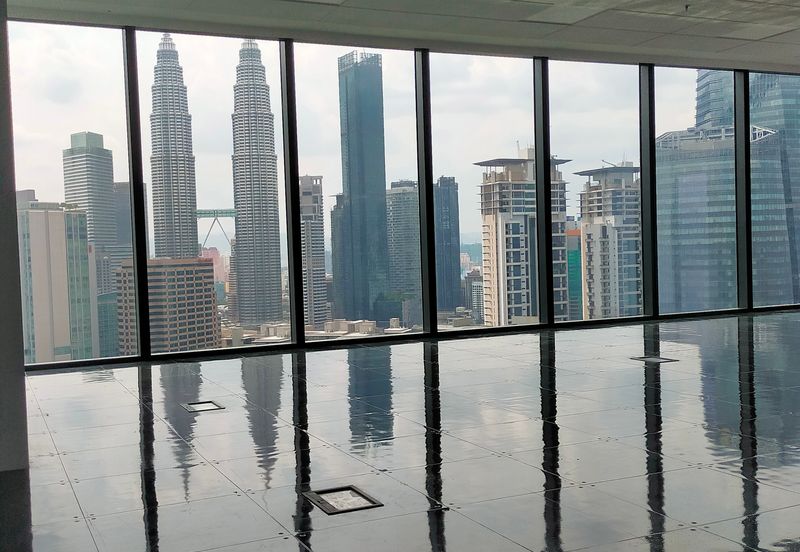 Plaza Conlay, Jalan Conlay