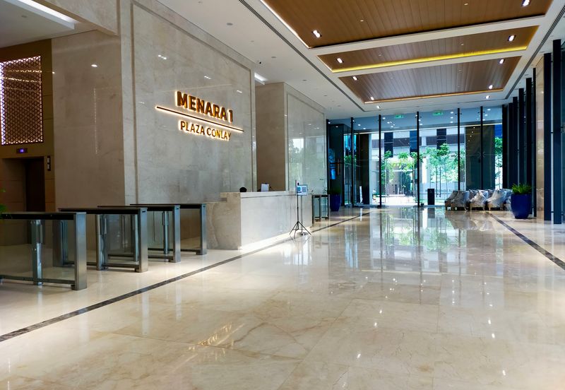 Plaza Conlay, Jalan Conlay