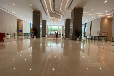 Menara AIA Sentral (formerly Menara Standard Chartered)