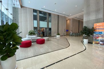 Menara AIA Sentral (formerly Menara Standard Chartered)